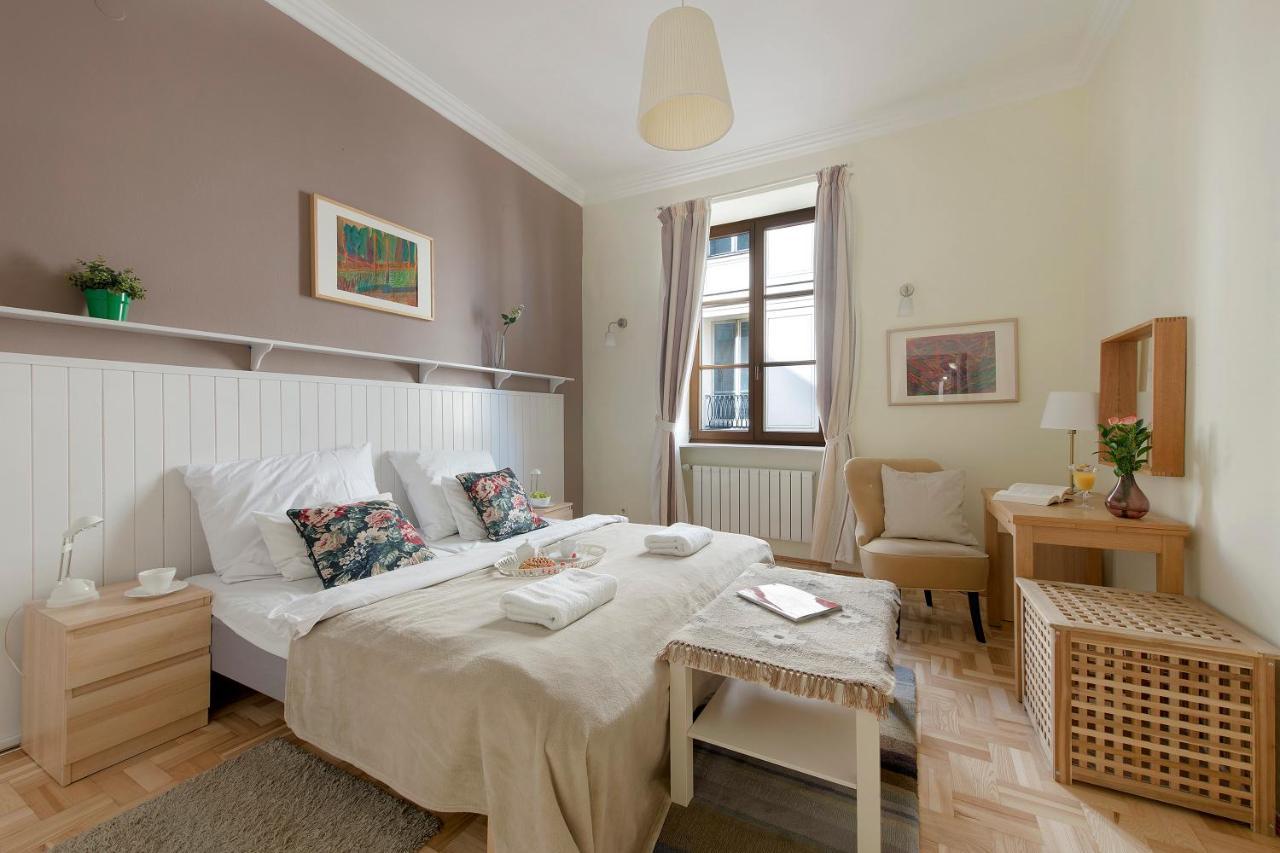 Two Bedroom Apartment For 6 People วอร์ซอ ภายนอก รูปภาพ