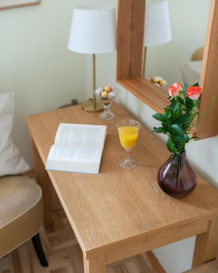 Two Bedroom Apartment For 6 People วอร์ซอ ภายนอก รูปภาพ