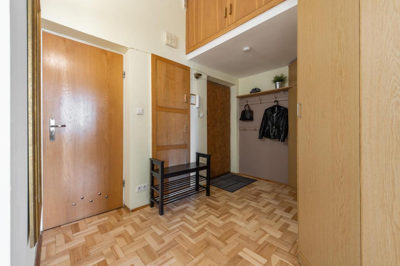 Two Bedroom Apartment For 6 People วอร์ซอ ภายนอก รูปภาพ